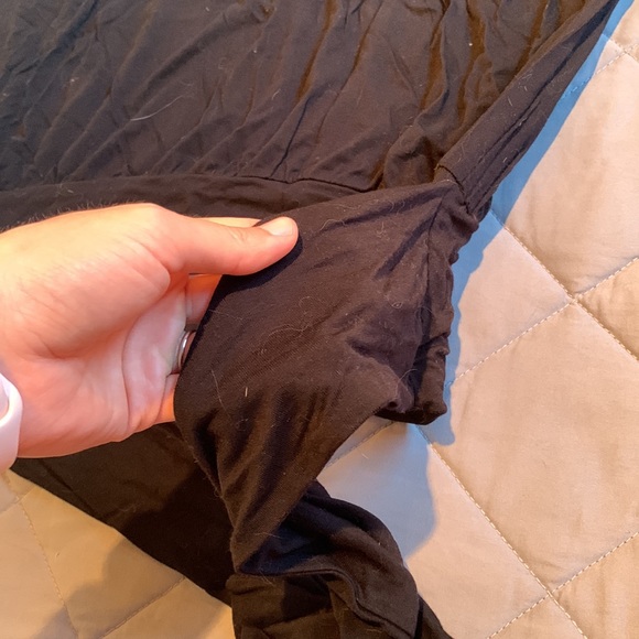 Reitman’s tie back top - Picture 2 of 3